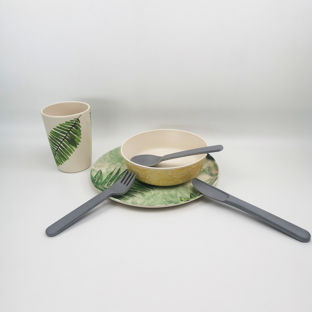 Eco Friendly Kitchenware Cutlery Set - Caudinas cochlearia cultri utensilia