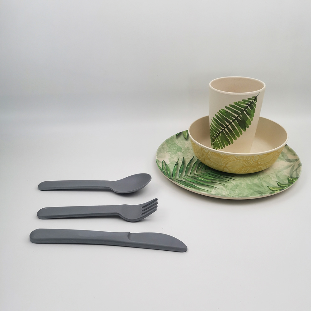 Eco Friendly Kitchenware Cutlery Set - Caudinas cochlearia cultri utensilia